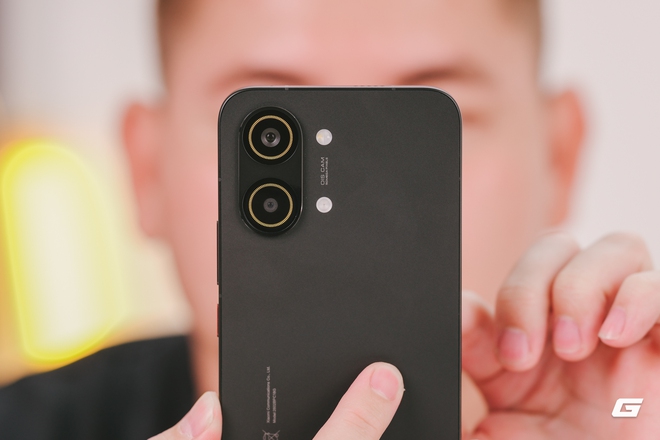 Tr&ecirc;n tay điện thoại Xiaomi "Pro Max" pin 8500mAh đầu ti&ecirc;n b&aacute;n ch&iacute;nh h&atilde;ng tại Việt Nam - Ảnh 4.