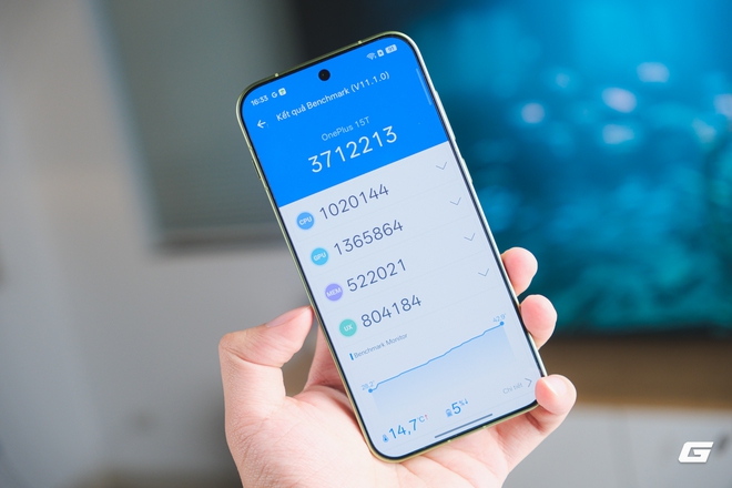 Đây mới đúng chuẩn "flagship killer" của OnePlus: Thiết kế cao cấp, chip Snapdragon 8 Elite Gen 5 gần 4 triệu điểm AnTuTu, pin 9.500mAh, giá rẻ hơn cả iPhone 17e - Ảnh 19.