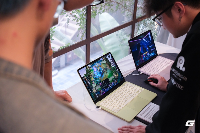 Người trẻ trải nghiệm MacBook Neo, hỏi thẳng - nghe thật: pin th&igrave; khen, hiệu năng th&igrave; 'kh&ocirc;ng phải kiểu wow' - Ảnh 4.