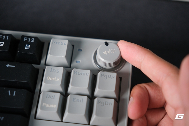 B&agrave;n ph&iacute;m cơ gi&aacute; 590.000 đồng c&oacute; knob xoay v&agrave; LED RGB - Ảnh 4.