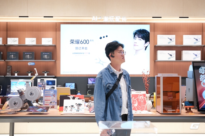 HONOR Alpha Store Th&acirc;m Quyến v&agrave; m&ocirc; h&igrave;nh b&aacute;n lẻ chưa từng c&oacute; - Ảnh 4.