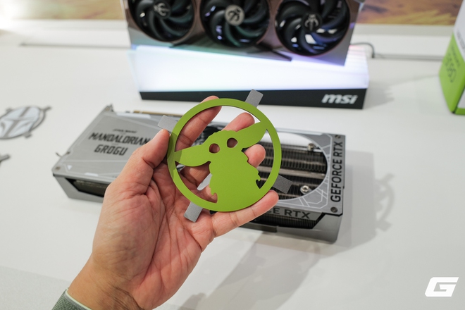 Cận cảnh d&agrave;n linh kiện &ldquo;khủng&rdquo; của MSI tại Computex 2026: VGA Star Wars, m&agrave;n h&igrave;nh AI v&agrave; case nặng 33kg - Ảnh 14.