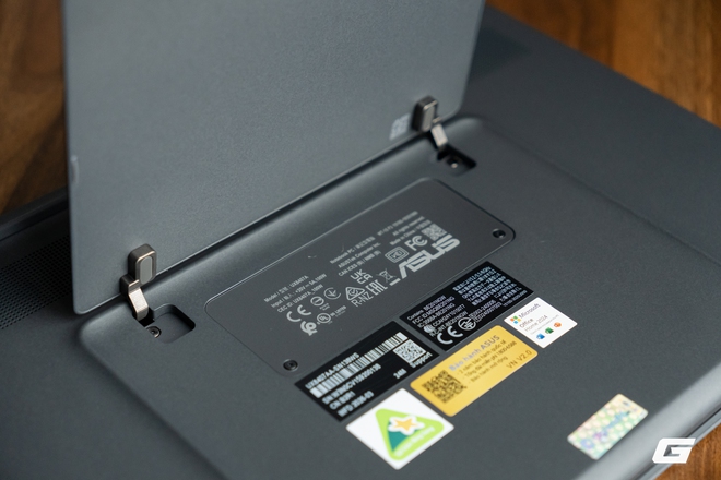 Đánh giá Zenbook DUO 2026: Laptop hai màn hình để làm gì? ASUS đã tìm ra lời giải - Ảnh 9.