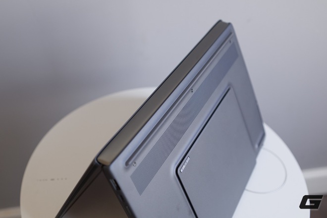 Đánh giá Zenbook DUO 2026: Laptop hai màn hình để làm gì? ASUS đã tìm ra lời giải - Ảnh 7.