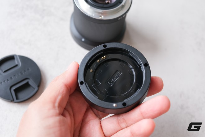 Tr&ecirc;n tay v&agrave; trải nghiệm nhanh TTArtisan AF 50mm F1.8 Neo: Ống k&iacute;nh AF Full Frame gi&aacute; chỉ hơn 2 triệu, kh&ocirc;ng biết phải đ&ograve;i hỏi g&igrave; hơn- Ảnh 7.