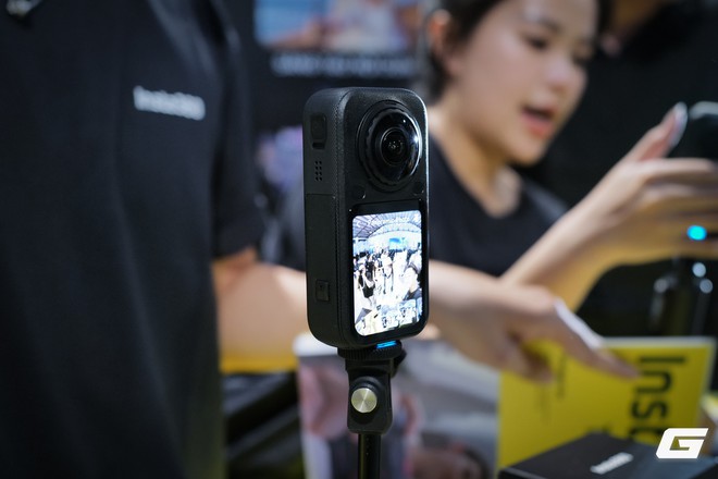 Insta360 X6 ra mắt tại Việt Nam: Camera 360 cho "chụp trước, chọn góc sau", cảm biến Sony 1/1.1 inch, quay 8K50fps, pin trâu hơn hẳn X5 - Ảnh 12.
