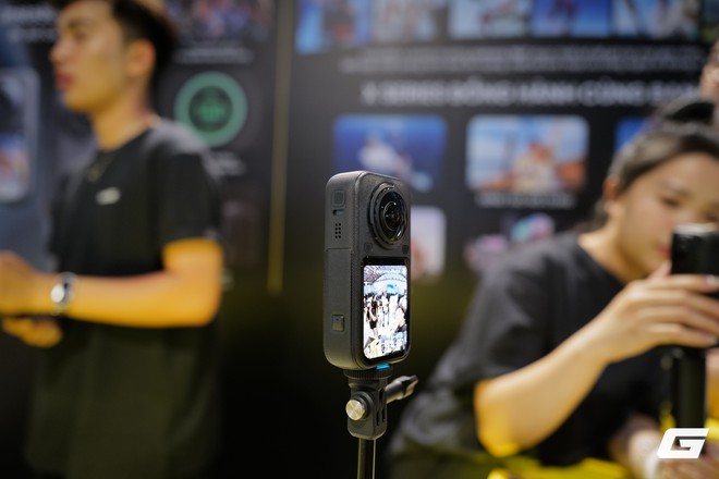 Insta360 X6 ra mắt tại Việt Nam: Camera 360 cho "chụp trước, chọn góc sau", cảm biến Sony 1/1.1 inch, quay 8K50fps, pin trâu hơn hẳn X5 - Ảnh 11.