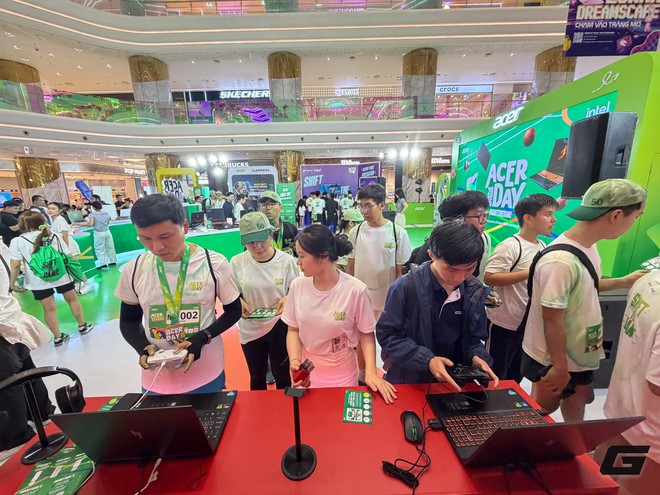 Acer kỷ niệm 50 năm bằng ngày hội chạy bộ và trải nghiệm loạt đồ công nghệ tại Thành phố Hồ Chí Minh - Ảnh 6.