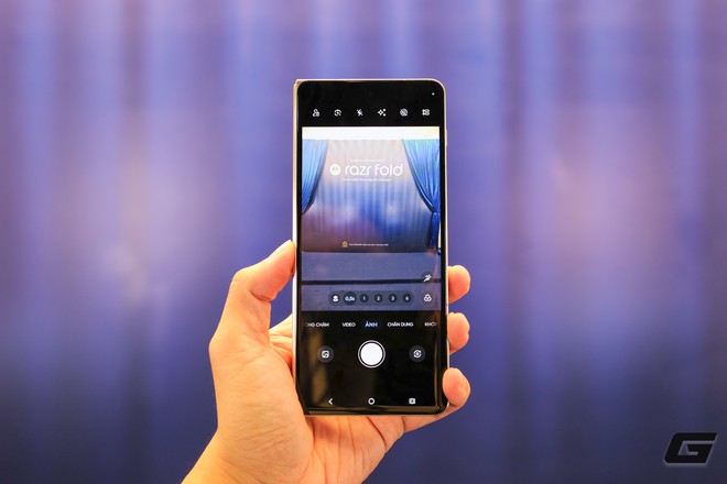 Motorola Razr Fold ra mắt Việt Nam: 50 triệu đồng cho tham vọng chen chân vào cuộc chơi smartphone gập cao cấp - Ảnh 11.