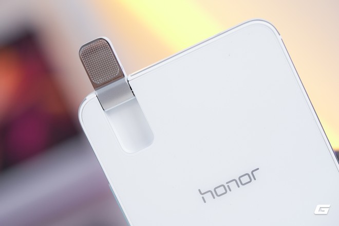 Nhìn lại HONOR 7i, điện thoại tầm trung năm 2015 với camera lật độc lạ - Ảnh 6.