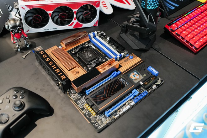 ASUS tung loạt linh kiện phiên bản kỷ niệm 20 năm: Đã có giá tại Việt Nam, ráp cả bộ chỉ hơn... 500 triệu - Ảnh 10.