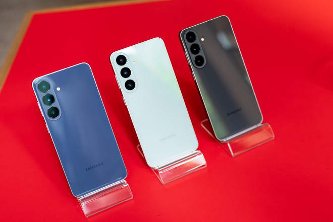 Cận cảnh Galaxy S26 FE: Chất Galaxy S cao cấp ngày càng rõ rệt, nhiều tính năng AI, giá từ 18,99 triệu đồng - Ảnh 2.
