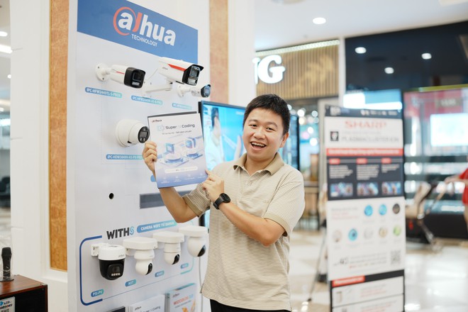 S&ocirc;i động Better Lab ng&agrave;y đầu: Người d&ugrave;ng trực tiếp trải nghiệm Sharp, Dahua, MUTOSI c&ugrave;ng c&aacute;c KOL c&ocirc;ng nghệ - Ảnh 15.