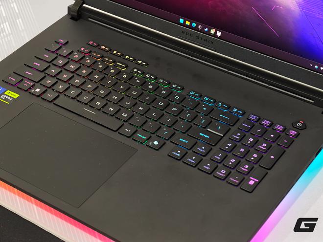 Laptop gaming mạnh nhất lịch sử ROG chính thức bán tại Việt Nam: Đem SH350i ra đổi vẫn phải bù thêm tiền mới rước về được - Ảnh 21.