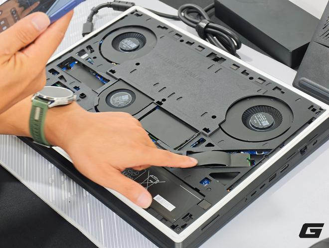 Laptop gaming mạnh nhất lịch sử ROG chính thức bán tại Việt Nam: Đem SH350i ra đổi vẫn phải bù thêm tiền mới rước về được - Ảnh 13.