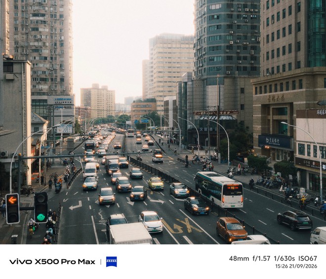 Trên tay vivo X300 Pro Max: Thiết kế nổi bật hơn, camera nâng cấp thấy rõ, cấu hình mạnh, chưa có giá ở Việt Nam - Ảnh 20.