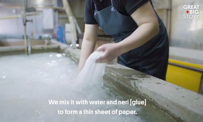 Tinh tế và tỉ mỉ, đây là cách người Nhật tạo ra loại giấy mỏng nhất thế giới - Ảnh 6.