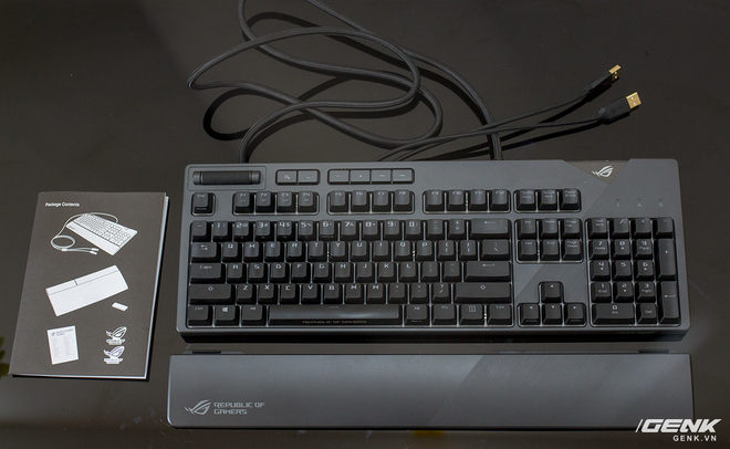 Asus ROG Strix Flare: Nhiều hơn là một bàn phím gaming cao cấp - Ảnh 3.