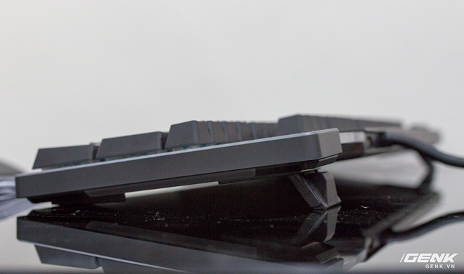 Asus ROG Strix Flare: Nhiều hơn là một bàn phím gaming cao cấp - Ảnh 5.