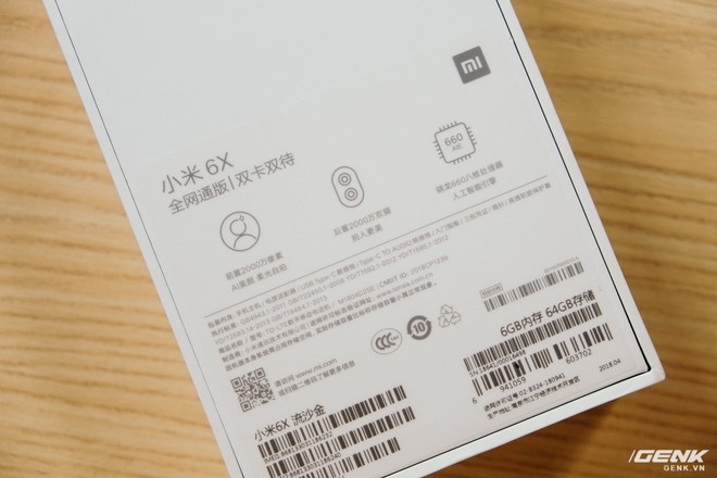 Mở hộp Xiaomi Mi 6X mới về VN: Snapdragon 660 và camera kép bá đạo trong tầm giá 6 triệu, nhưng vẫn có hai lý do khiến người dùng phải lưỡng lự - Ảnh 2.