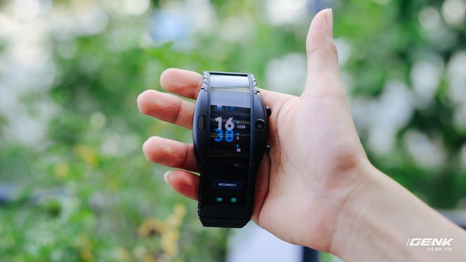 Trên tay Nubia Alpha tại Việt Nam: Một chiếc smartwatch lai smartphone như trong phim viễn tưởng, giá 10,5 triệu đồng - Ảnh 6.