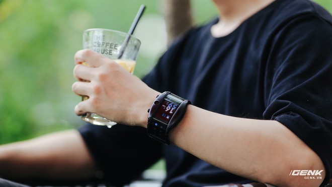 Trên tay Nubia Alpha tại Việt Nam: Một chiếc smartwatch lai như trong phim viễn tưởng, giá 10,5 triệu đồng - Ảnh 31.