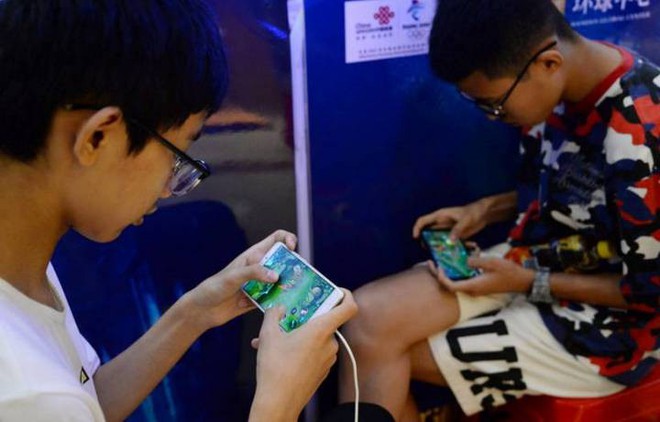 Cuộc chiến chống nghiện game tại Trung Quốc: Chính phủ nước này sắp cấm cả nội dung yêu đương trong game - Ảnh 1.