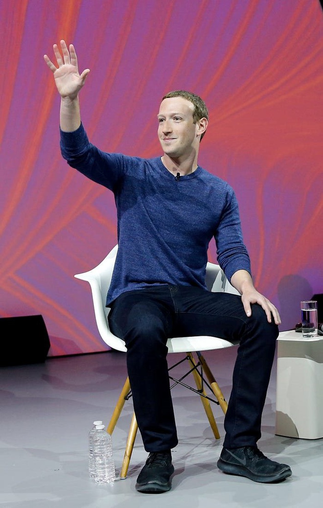 Nhìn lại thử thách 10 năm của Mark Zuckerberg: từ đeo cà vạt mỗi ngày, chỉ ăn thịt con vật mình giết được tới giải cứu Facebook - Ảnh 5.