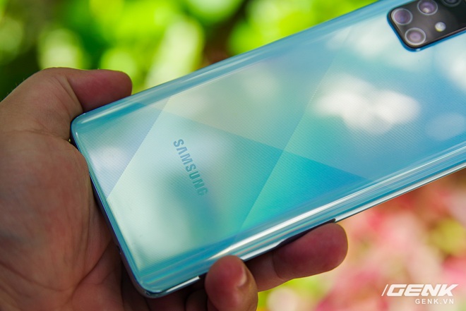 Samsung chính thức ra mắt Galaxy A71: 4 camera lên tới 64MP, pin 4500mAh, sạc nhanh 25W giá 10,49 triệu - Ảnh 2.