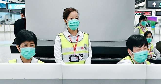 Ba tỷ chuyến đi trong dịp Tết Nguyên Đán: Trung Quốc trước nguy cơ lan truyền virus gây bệnh phổi bí ẩn - Ảnh 1.