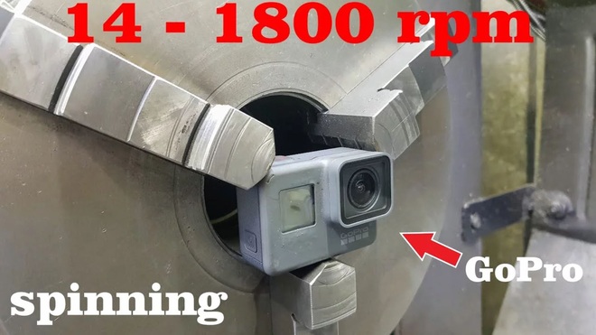 Chóng mặt với thước phim lấy từ GoPro được xoay tròn 1800 vòng trên phút - Ảnh 1.