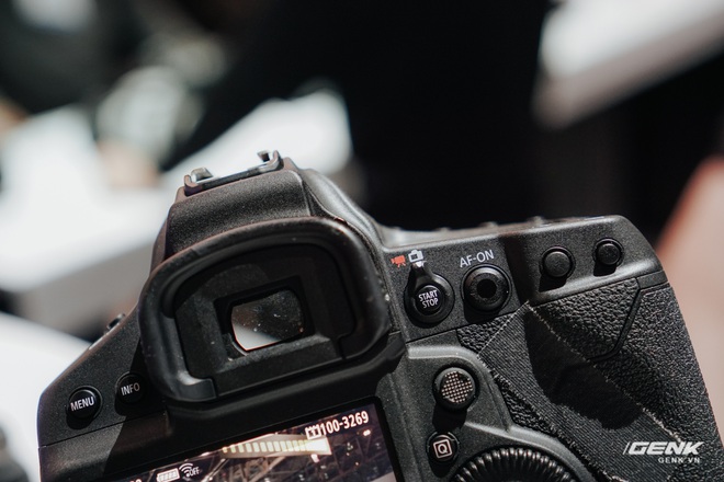 [CES 2020] Cận cảnh bộ đôi quái vật Canon EOS 1DX Mark III và EOS Ra - Ảnh 5.