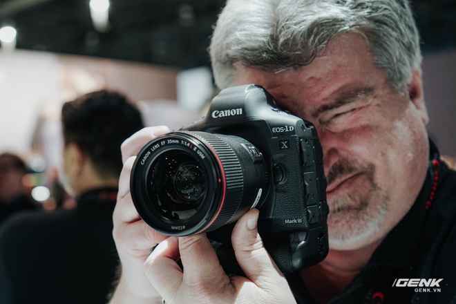 [CES 2020] Cận cảnh bộ đôi quái vật Canon EOS 1DX Mark III và EOS Ra - Ảnh 10.