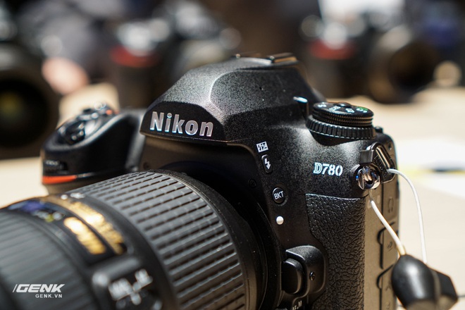 [CES 2020] Trên tay bộ đôi máy ảnh DSLR Nikon D6 và D780 - Ảnh 1.