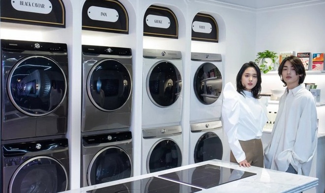 Samsung ra mắt máy giặt kiêm sấy có ứng dụng AI giúp việc giặt giũ khoa học, tiết kiệm hơn - Ảnh 2.