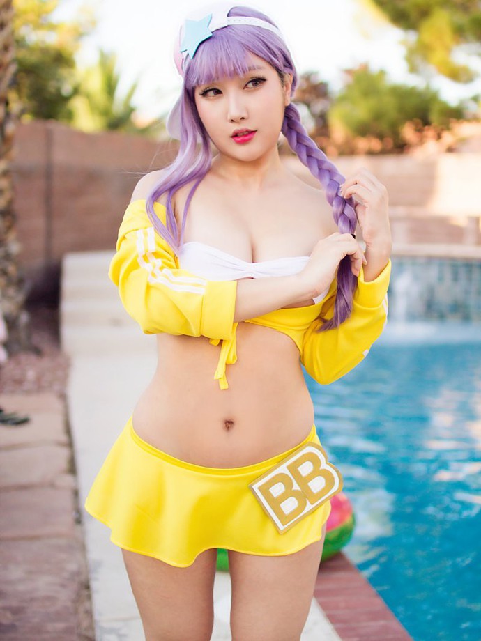 Ngắm bộ ảnh tan chảy cả mùa hè của nữ cosplayer ngực khủng RinnieRiot - Ảnh 24.