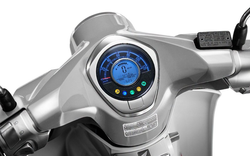 Honda tung ra Super Cub C125 bản đặc biệt: Phối màu hiếm, trang bị ABS khiến dân chơi phát sốt?