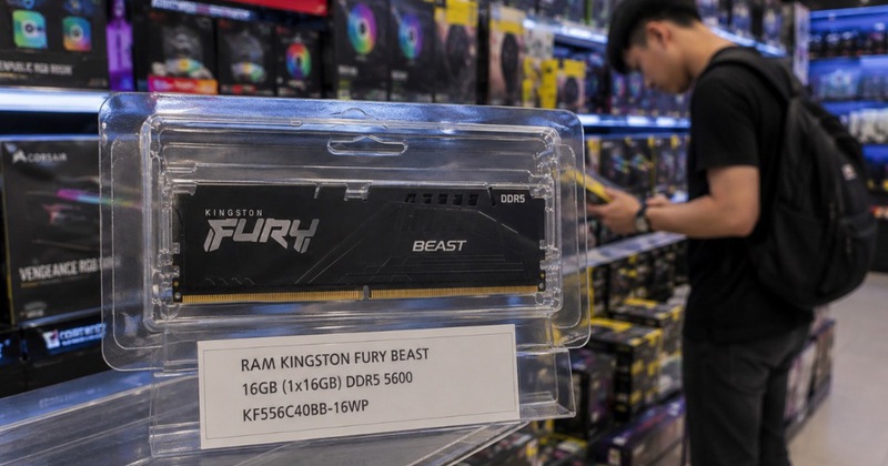 Khủng hoảng chip nhớ toàn cầu khiến giá laptop, RAM, SSD tăng phi mã, người dùng Việt phải chờ đến khi nào?