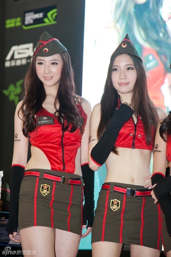 Các ShowGirl tại hội chợ game Đài Bắc 2013 1