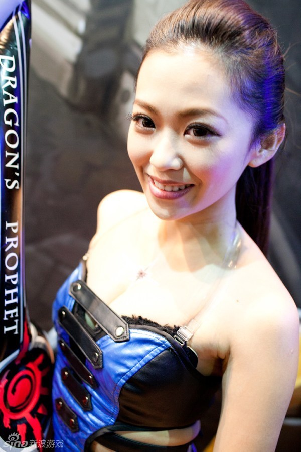 Các ShowGirl tại hội chợ game Đài Bắc 2013 12