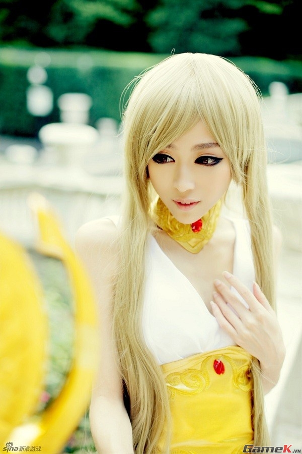 Chùm ảnh Cosplay nữ thần Athena đẹp mê hồn trong Saint Seiya 2