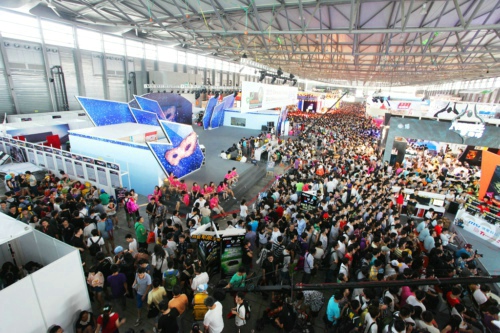 Thông tin nóng hổi về ChinaJoy 2013 - Hội chợ nhiều girl xinh 2