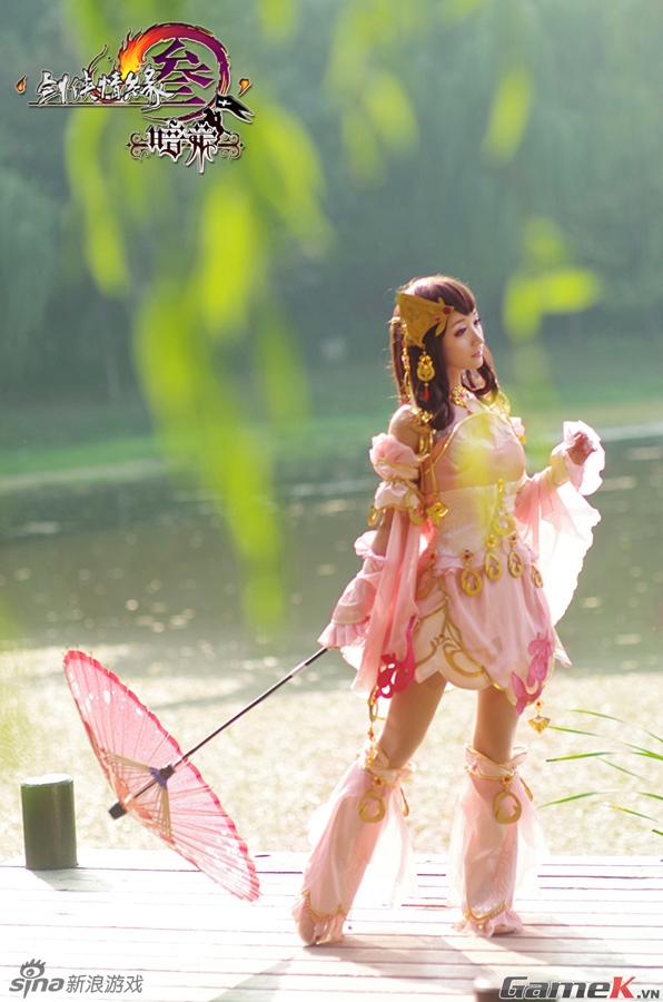 Những bộ cosplay của cô gái rất đáng yêu Hồ Bách 29
