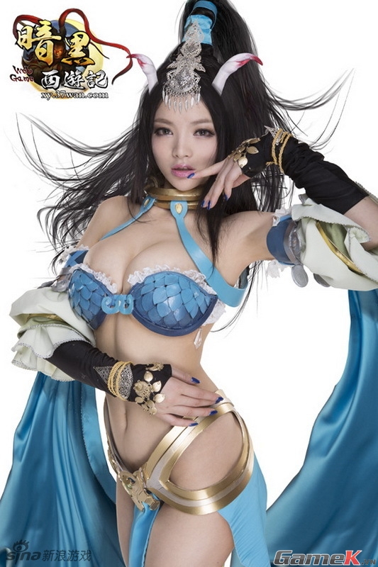 Bổ mắt với bộ cosplay "khủng" của người đẹp Lí Linh 6