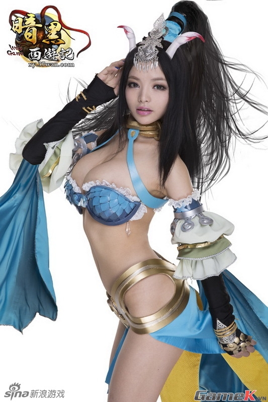 Bổ mắt với bộ cosplay "khủng" của người đẹp Lí Linh 7