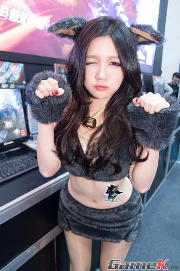 Toàn cảnh các showgirl tại Taipei Game Show 2014 53