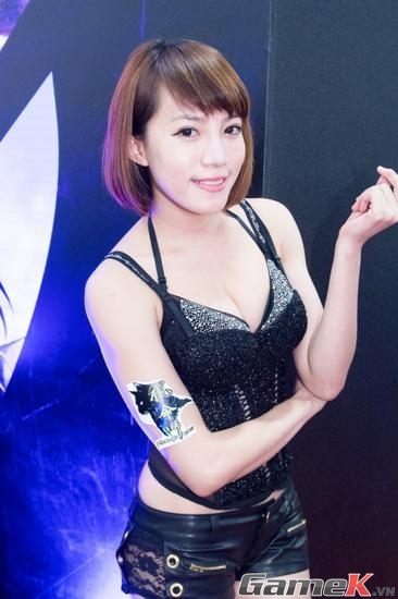 Toàn cảnh các showgirl tại Taipei Game Show 2014 64
