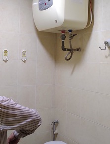 [Video] Vệ sinh bình nóng lạnh sau hơn 1 thập kỷ và những cảnh tượng "ối dồi ôi"