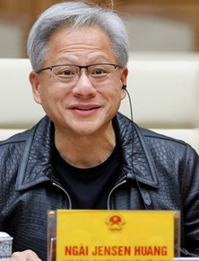 Nóng: CEO Jensen Huang trở lại Việt Nam sau 1 năm, Nvidia 'giữ lời hứa' mở trung tâm nghiên cứu và dữ liệu AI