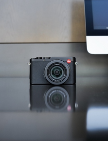 Trên tay Leica D-Lux 8: Máy ảnh compact cao cấp, nhìn giống Leica Q và giá bán tới gần 50 triệu Đồng